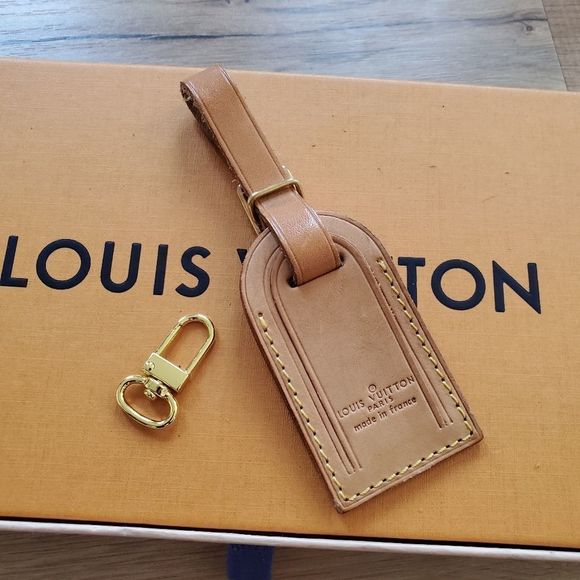 Louis Vuitton Accessories - Louis Vuitton Small Name Tag D49